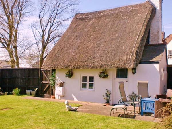 Little Thatch Villa Walton-on-the-Naze Exterior photo